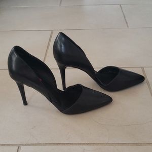 Saks Fifth Avenue Sexy Black Stiletto Pumps